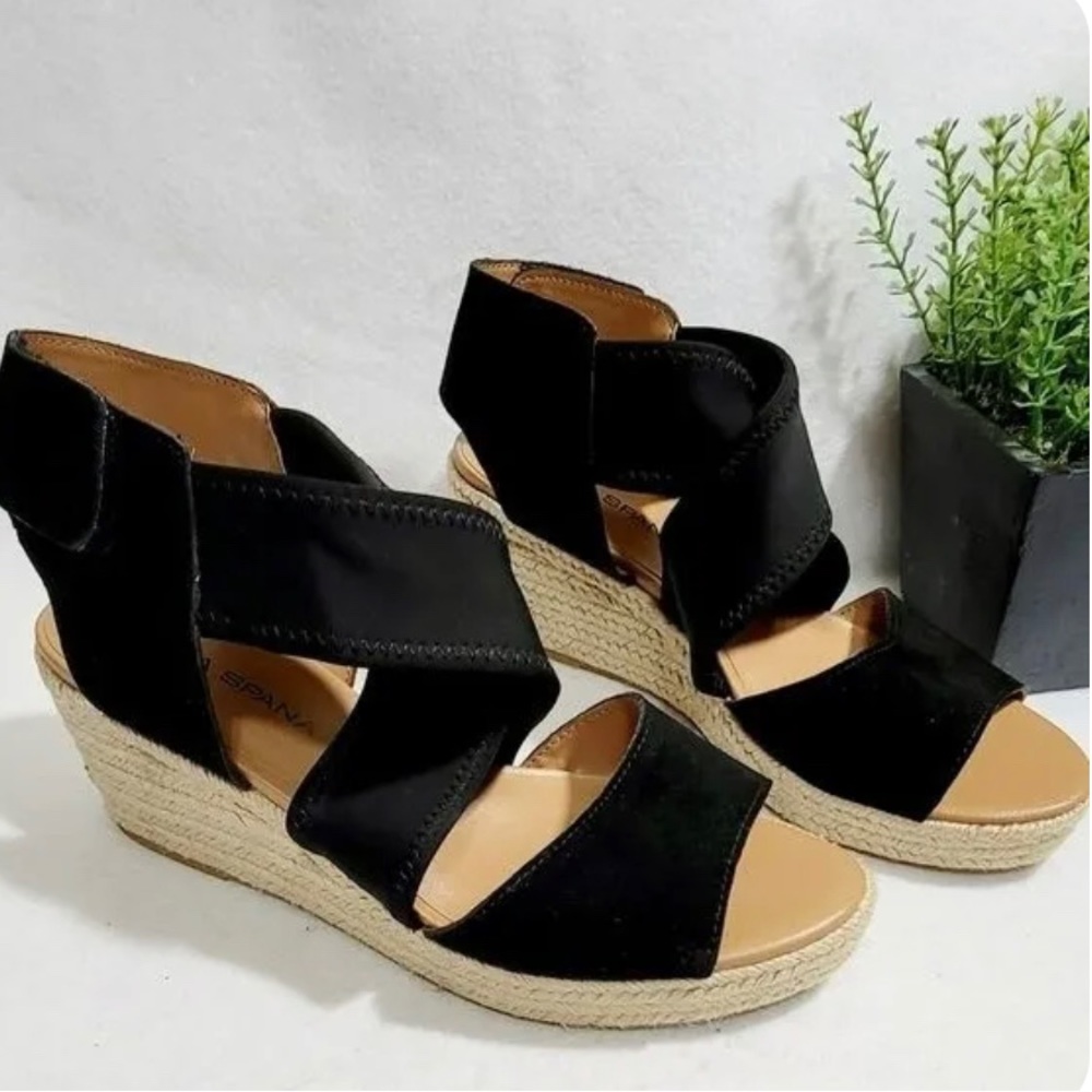 - Moda Spana Black Wedge Criss-Cross open toe Espadrille Sandals 6.5